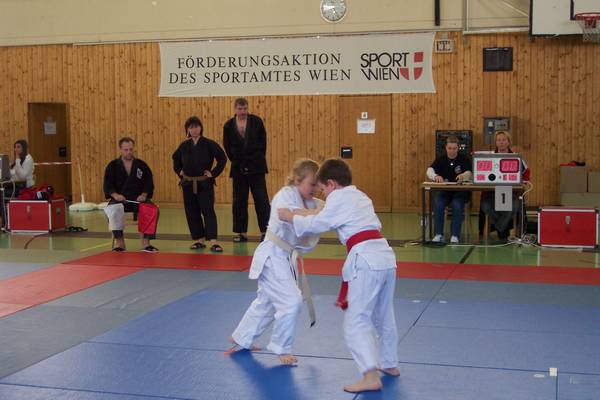 n_100_1989.jpg